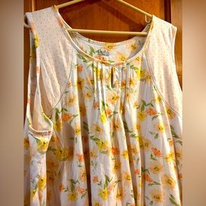 Lot of 2 like new croft and barrow long length sleeveless nightgowns size 3x